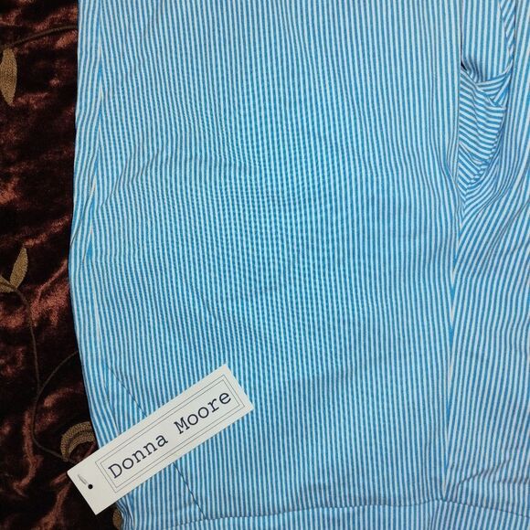 Donna Ricco Light Blue Striped Women's Bermuda Shorts - Picture 4 of 9